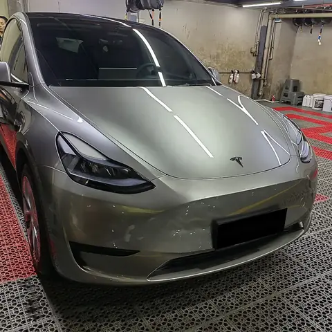 Liquid Metal Silver: chrome-like brightness in a self-healing TPU film