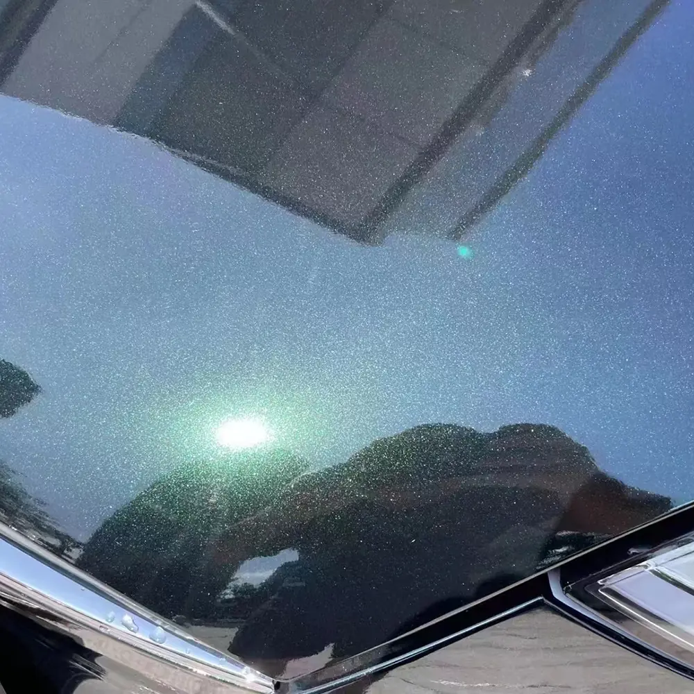 Emerald Green Super Gloss Metallic Vinyl Wrap, 1.52 × 17 m