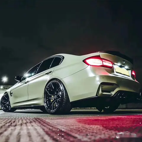 Khaki Green matte ceramic: a low-sheen military tone that hides daily wear — view 3